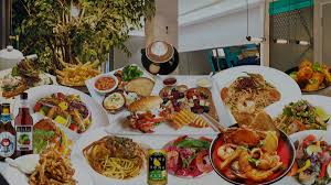 ”wanna-cuppa-singapore-cafe-food-bistro-trees-dishes-craft-beer-ale-breakfast-lunch-dinner-dark-1920x1080.jpg” by Jennette Kwok is licensed under CC BY-NC-SA 4.0 Photo showing large selection of food items
